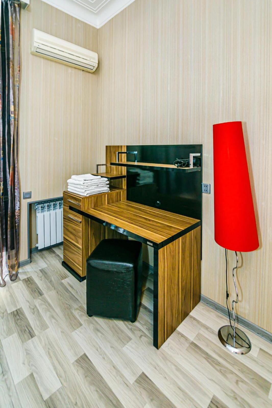 Azneft Square Deluxe Apartment Bakú Exterior foto