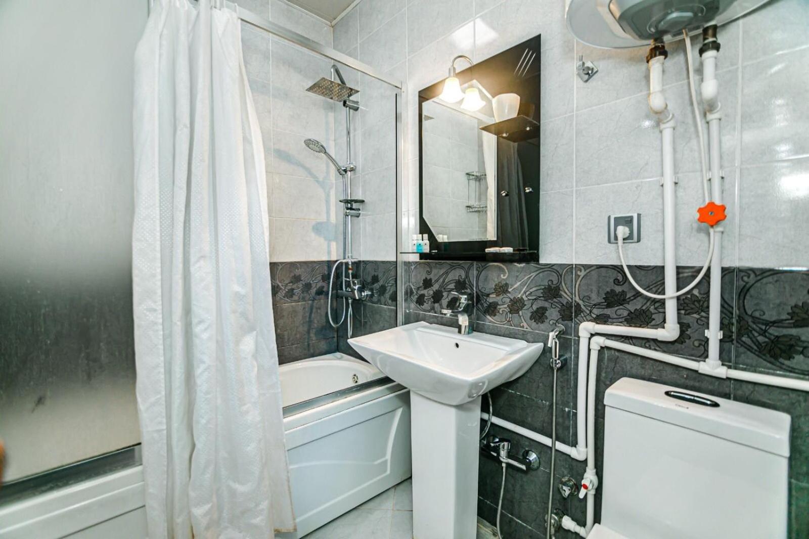 Azneft Square Deluxe Apartment Bakú Exterior foto