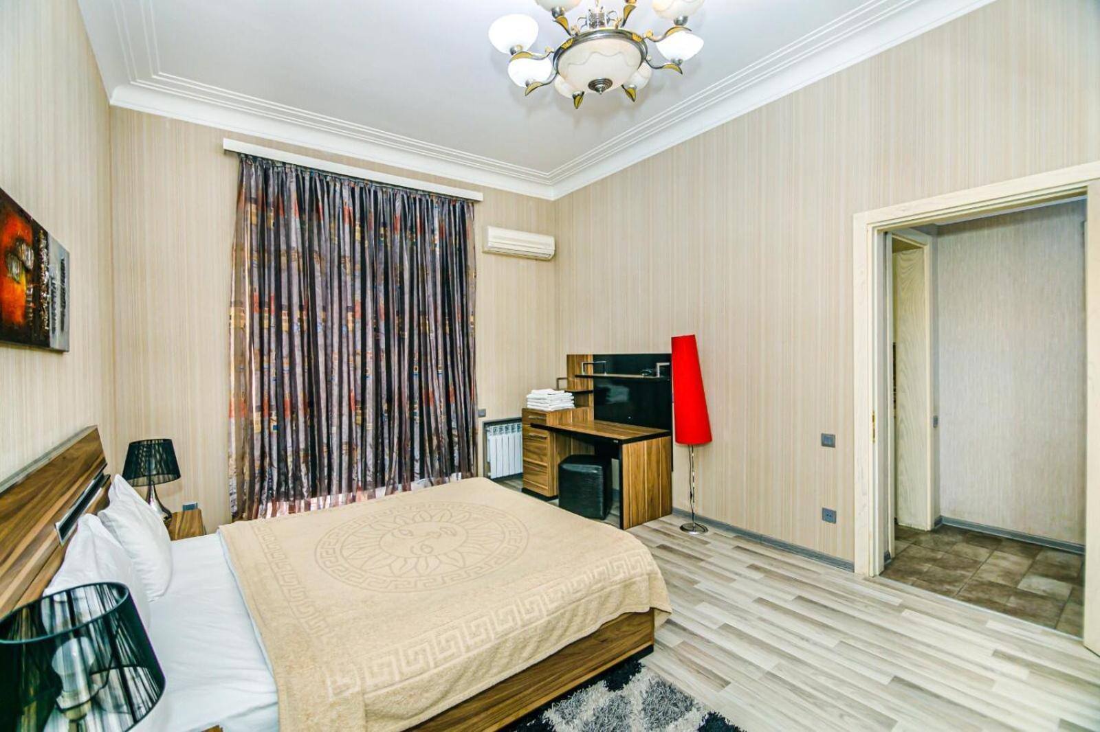 Azneft Square Deluxe Apartment Bakú Exterior foto