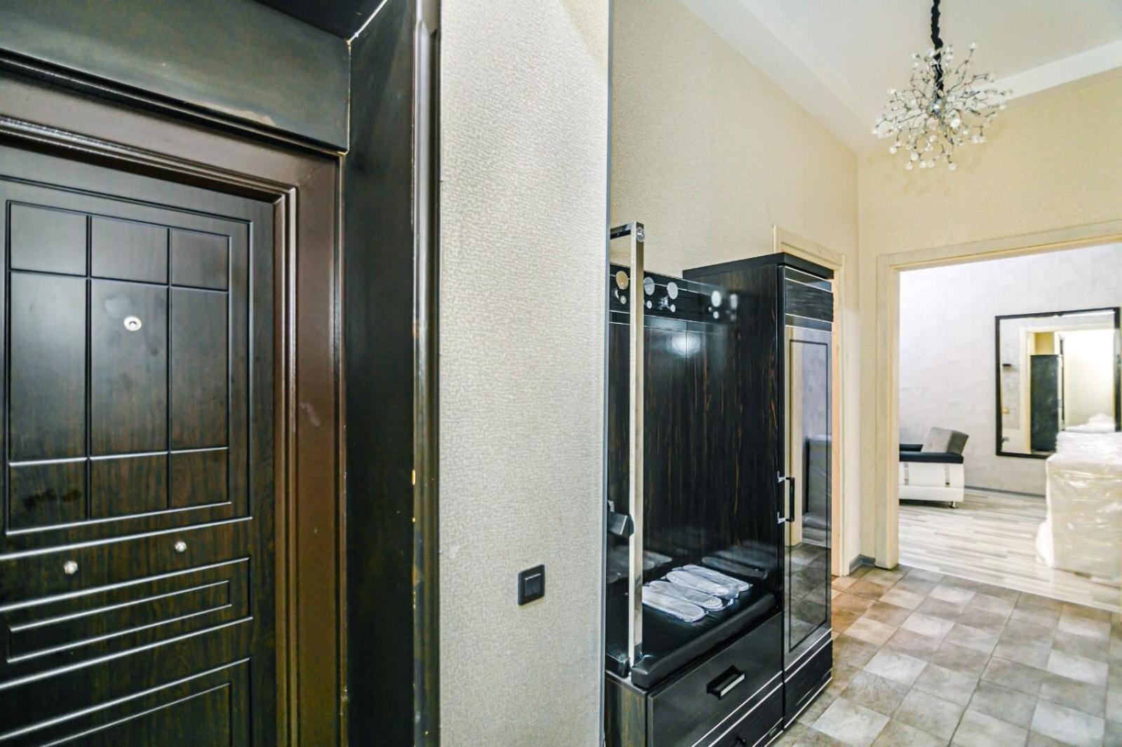 Azneft Square Deluxe Apartment Bakú Exterior foto