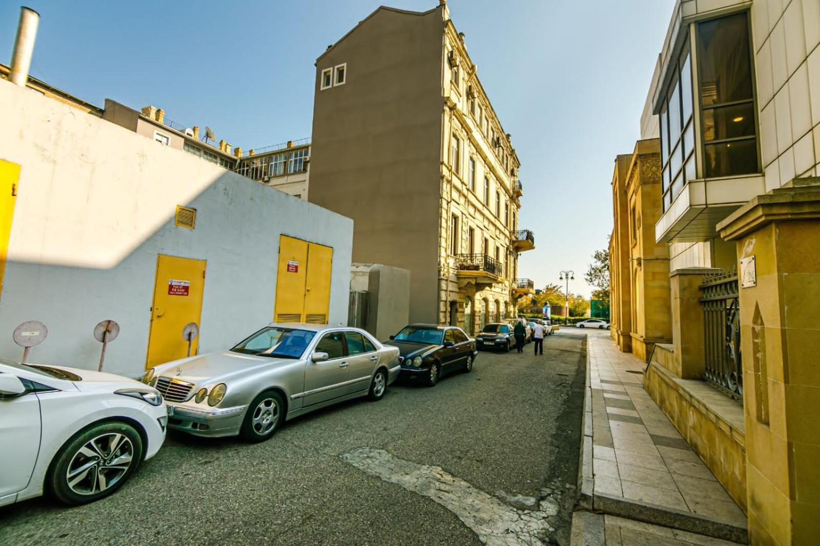 Azneft Square Deluxe Apartment Bakú Exterior foto